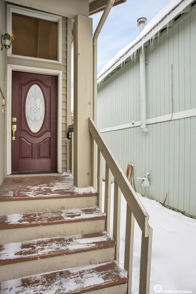 7_EntranceExterior