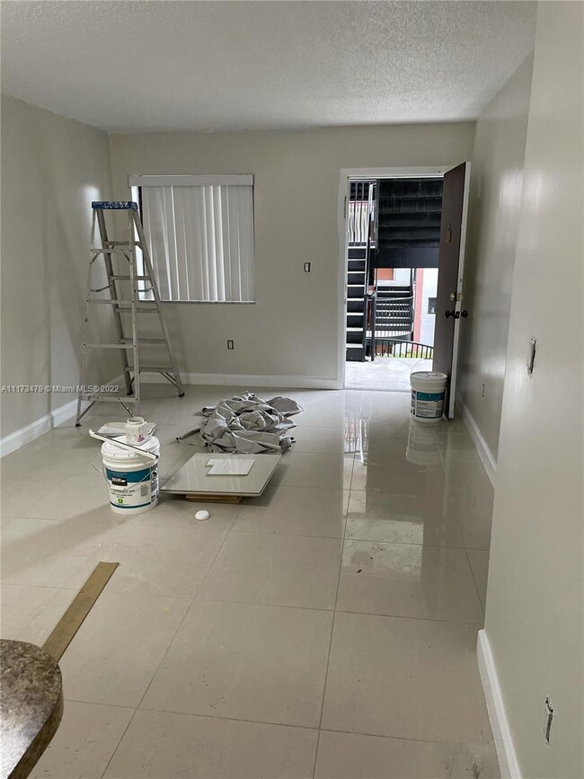 5440 W 21st Ct unit 201, Hialeah, FL 33016 - photo 3
