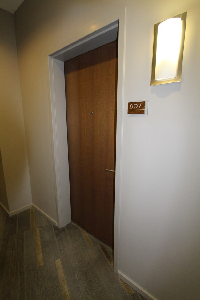 Terrazzo unit 807, Nashville, TN 37203 - photo 2