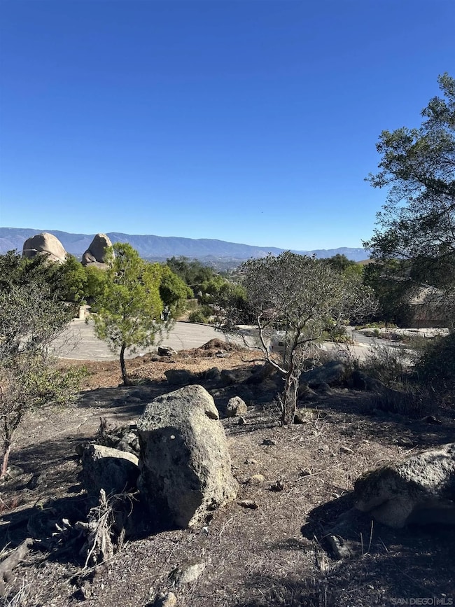 000 Sage Hill Way unit 146, Hidden Meadows, CA 92026 - photo 2