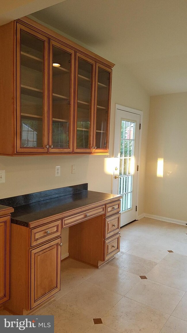 14109 Riverbirch Ct, Laurel, MD 20707 - photo 7