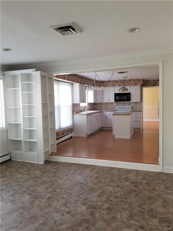 5548 Nina Cir, Coopersburg, PA 18036 - photo 3