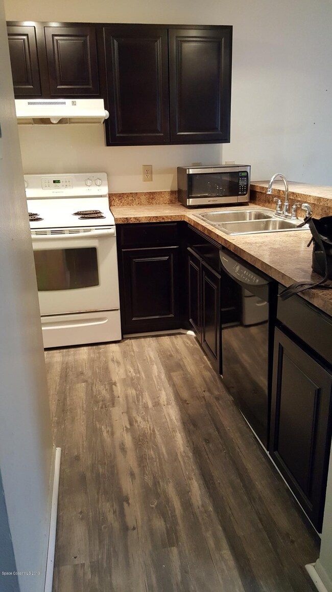 144 MALIBU KITCHEN