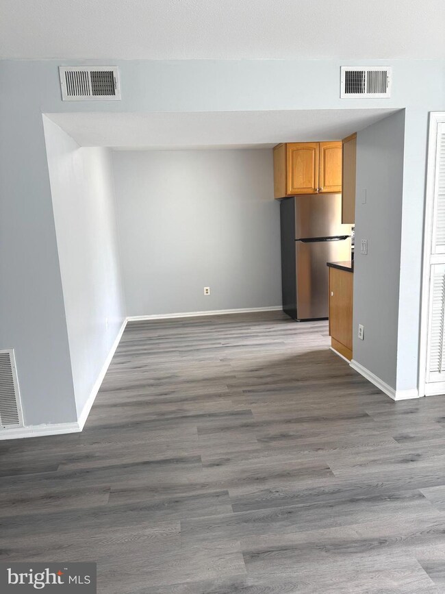 114 Prosperity Ave SE unit C, Leesburg, VA 20175 - photo 7