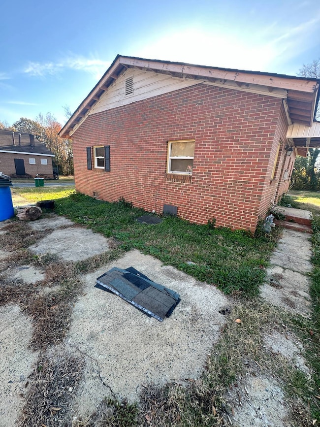 2145 Wilson Heights Ave, Charlotte, NC 28216 - photo 5