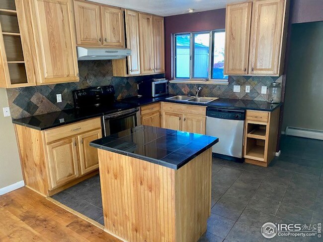 1060 Jamaica St, Aurora, CO 80010 - photo 5