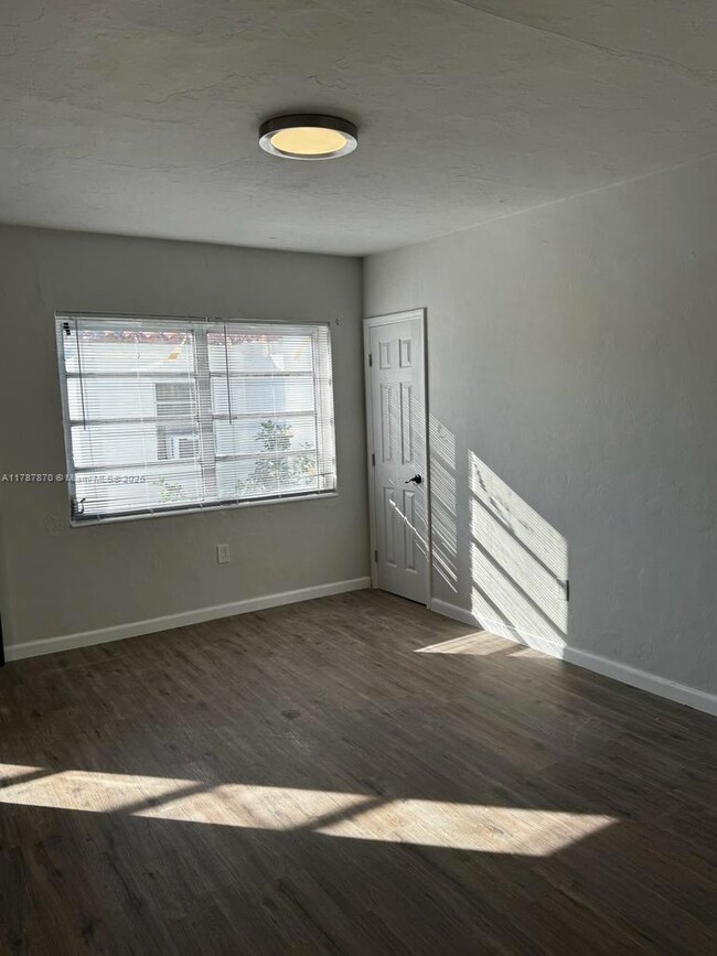 541 SW 7th St unit 1, Miami, FL 33130 - photo 4