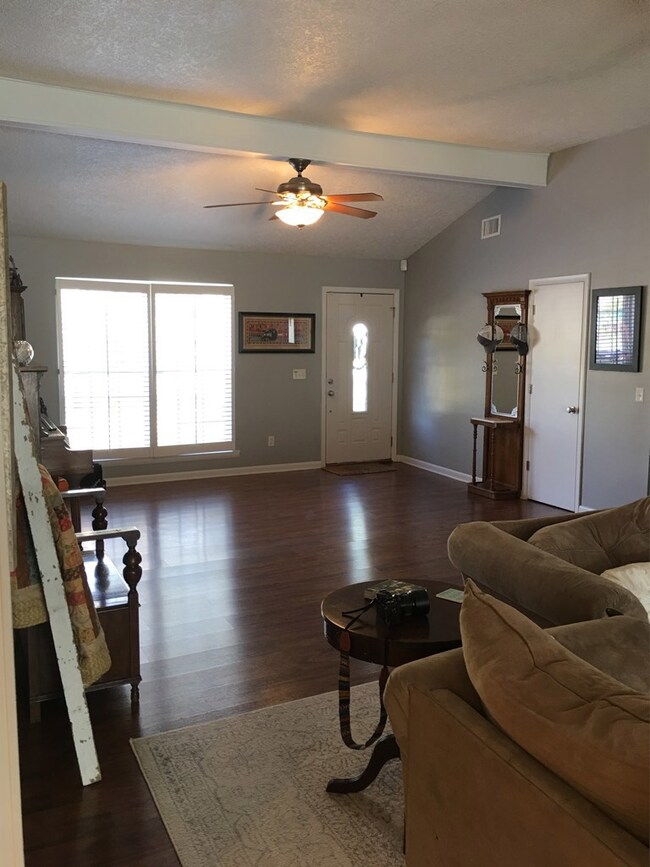 605 N Gaskin Ave, Douglas, GA 31533 - photo 7