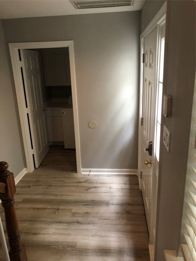 1906 Vermont St unit E, Houston, TX 77019 - photo 5