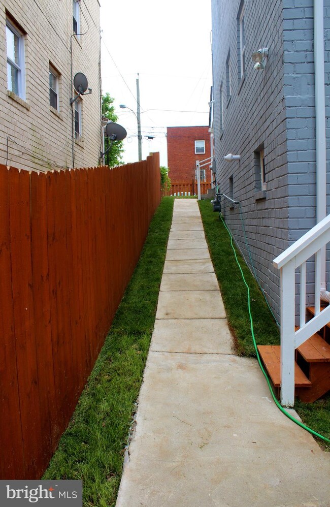 5102 Hanna Place SE, Washington, DC 20019 - photo 7