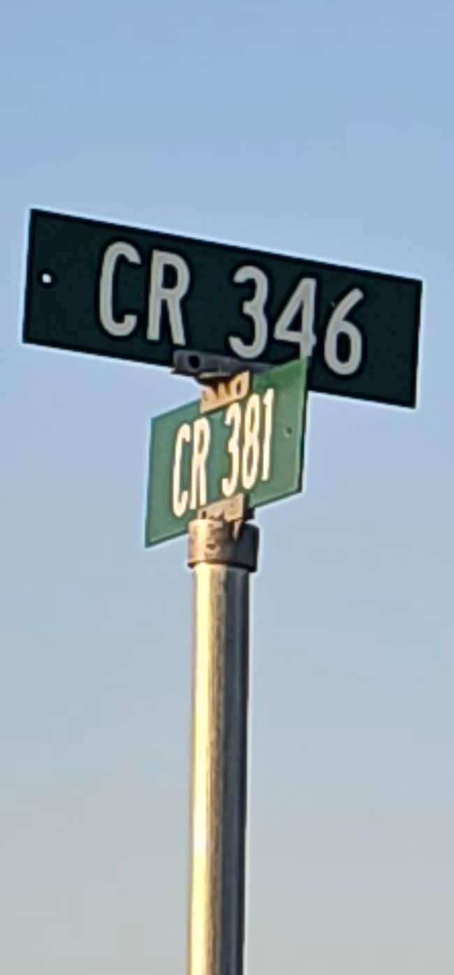 0 Cr 381 unit 20992210, Era, TX 76238 - photo 2