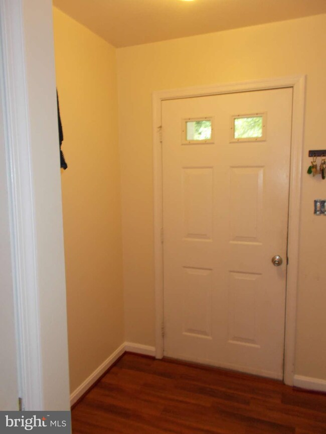 6759 Chestnut Oak Ln, Warrenton, VA 20187 - photo 5