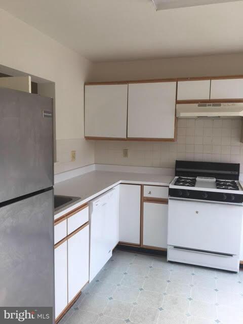 20305 Mill Pond Terrace, Germantown, MD 20876 - photo 5