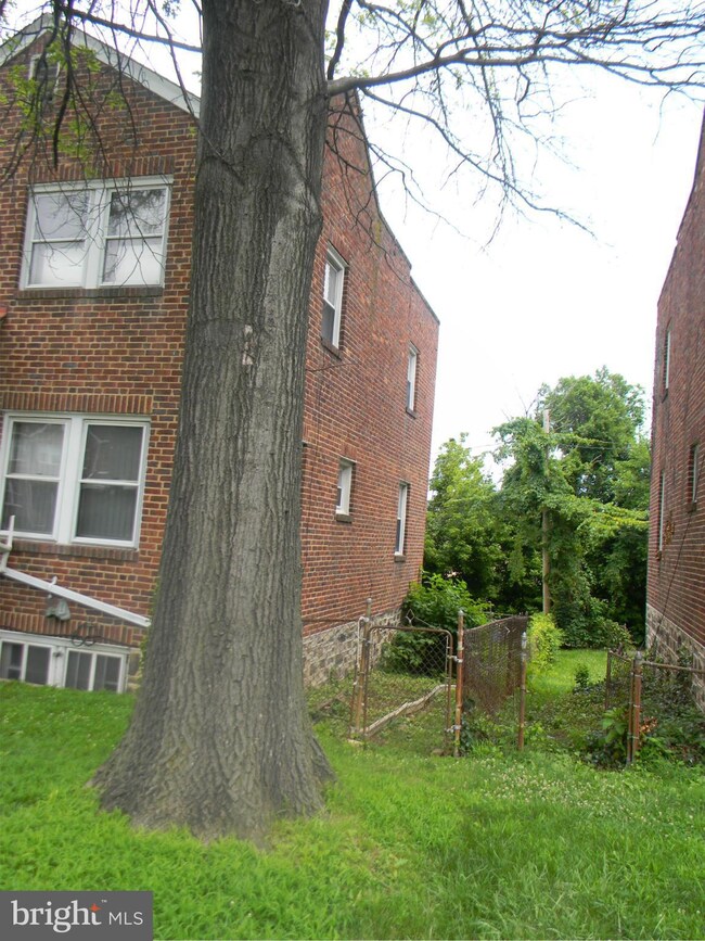 3216 Massachusetts Ave, Baltimore, MD 21229 - photo 2