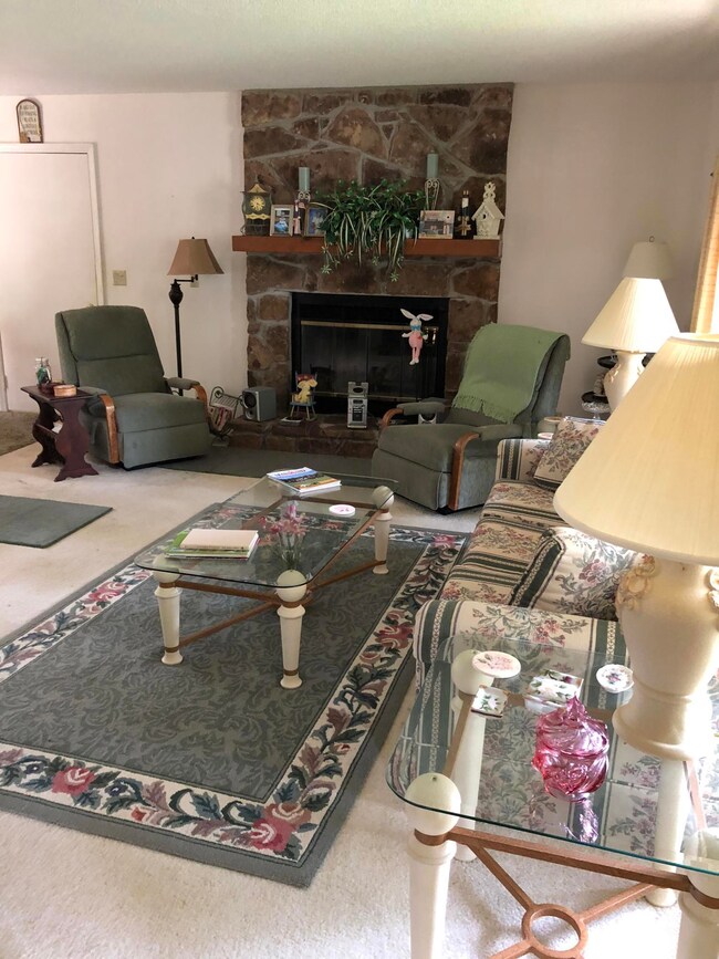 164 Dovenshire Dr, Crossville, TN 38558 - photo 2