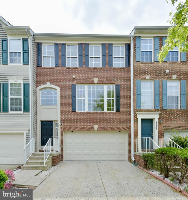 42825 Shaler St, Chantilly, VA 20152 - photo 2