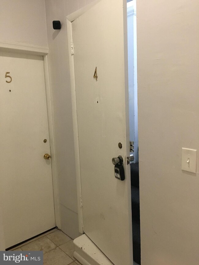 7404 Rhode Island Ave unit 4, College Park, MD 20740 - photo 2