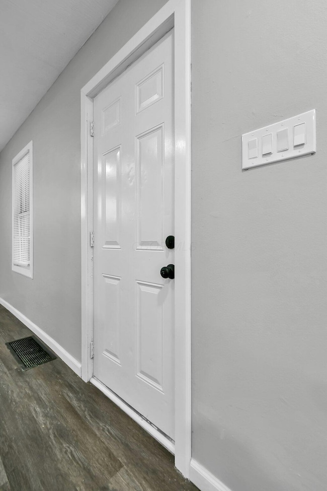 4-web-or-mls-782-s-wayne-ave