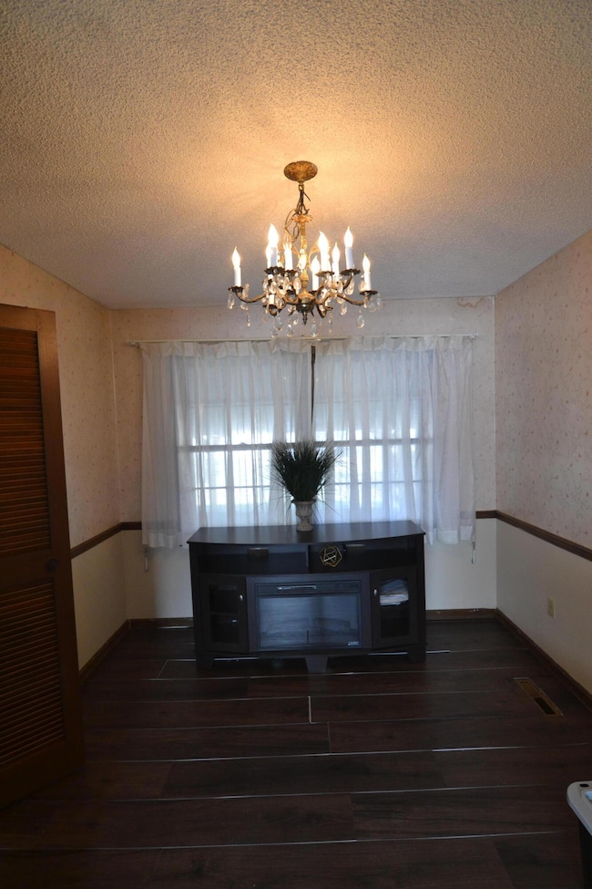 713 E Meadowlark Cir, Springfield, MO 65810 - photo 7