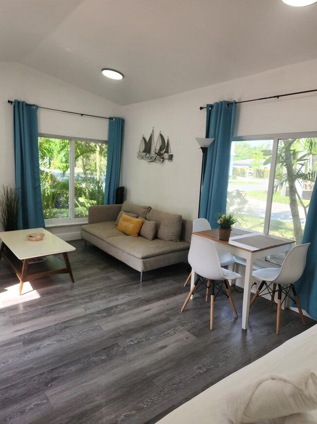 1344 NE 16th Ave unit B, Fort Lauderdale, FL 33304 - photo 3