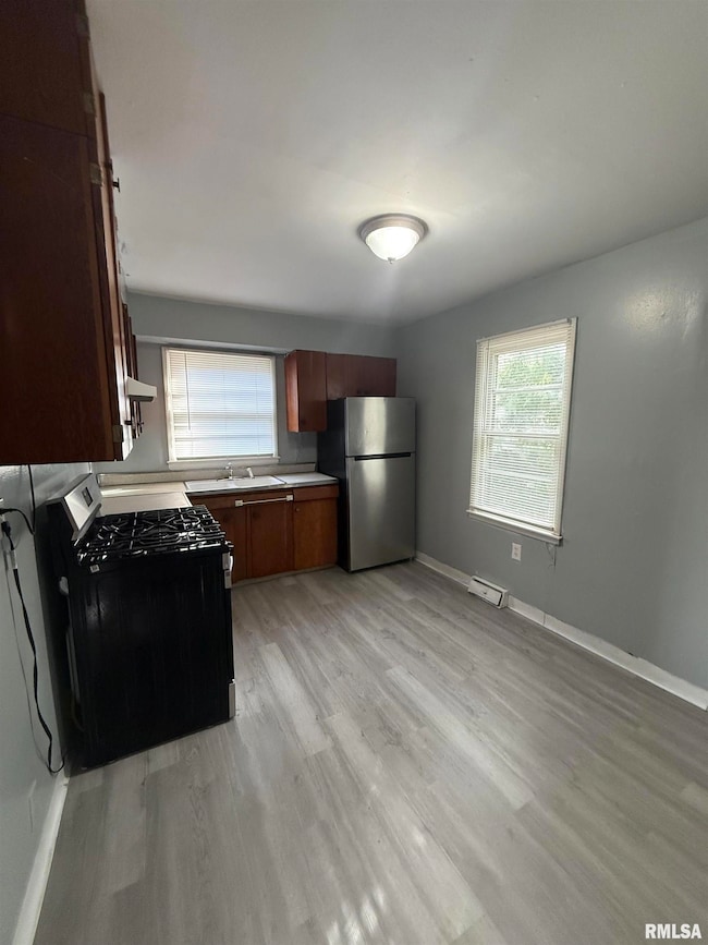 716 N Albert St, Macomb, IL 61455 - photo 5