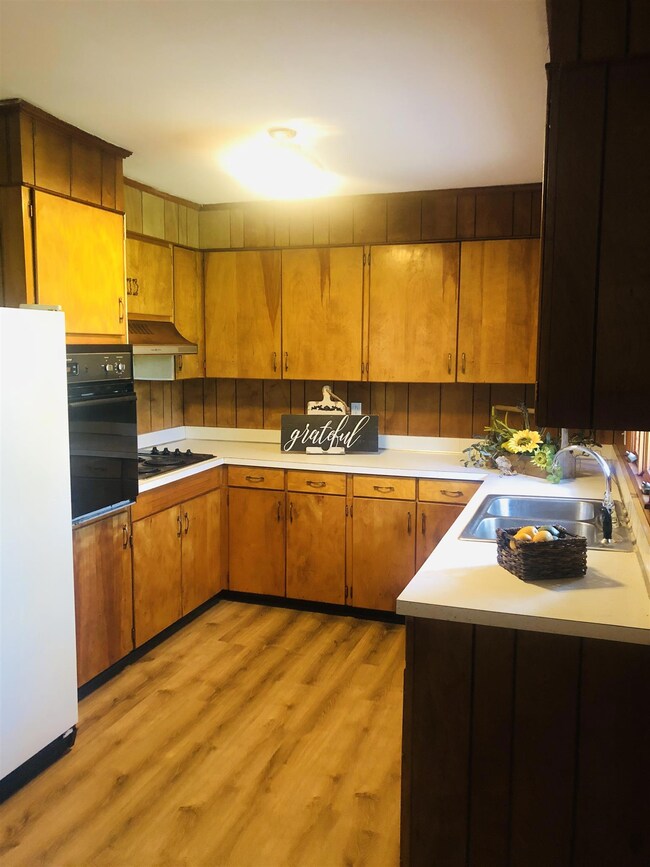 903 Shady Ln, Manchester, TN 37355 - photo 3