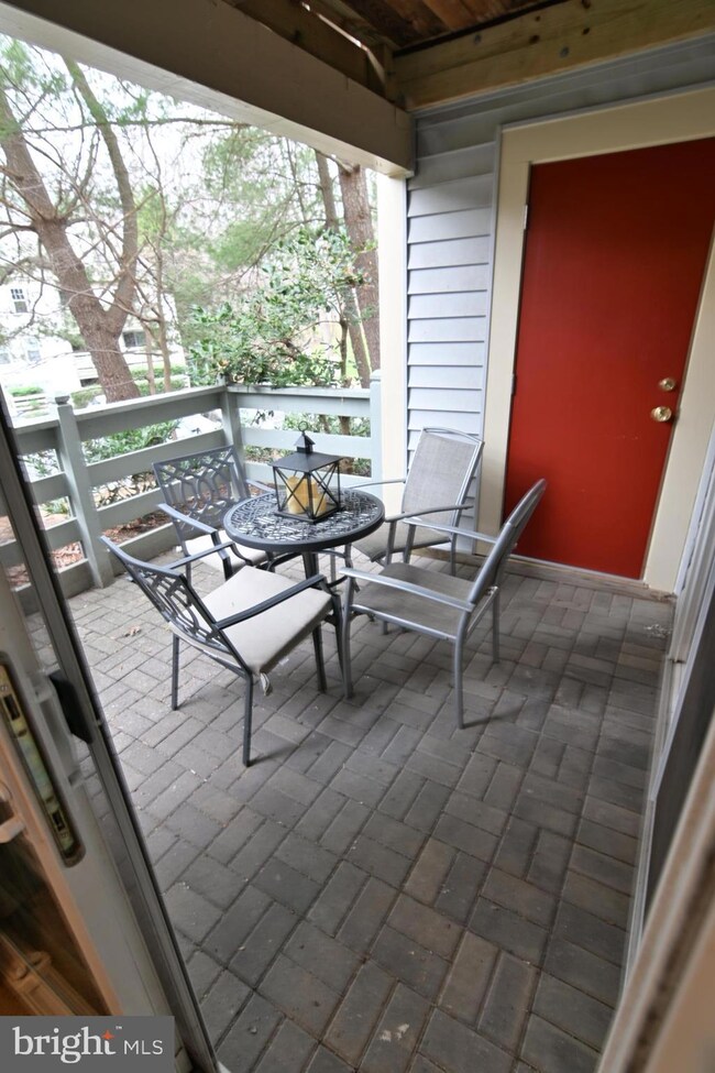 2220 Springwood Dr unit 108B- UNIT C, Reston, VA 20191 - photo 6