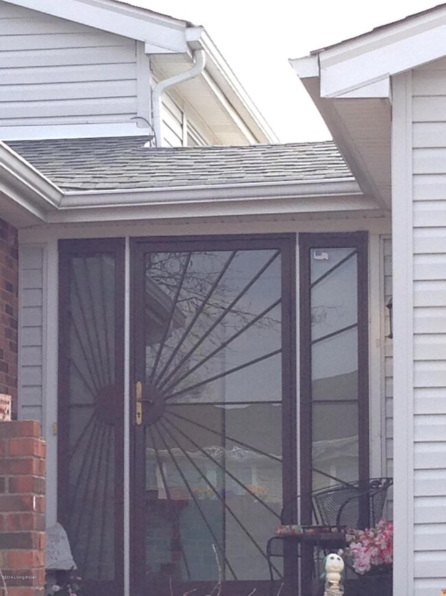 8304 Rosebowl Ct, Louisville, KY 40291 - photo 3