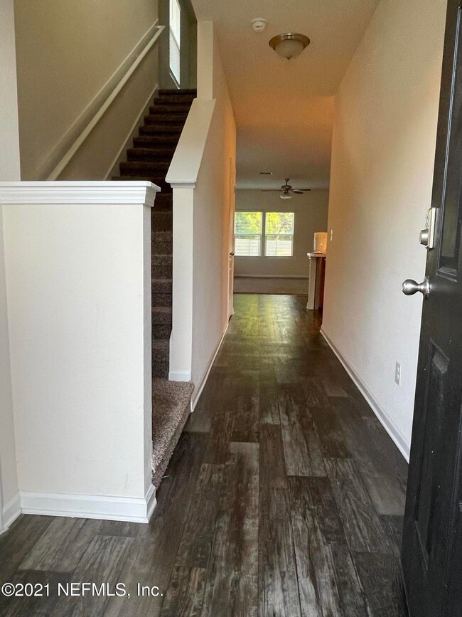 9024 Kipper Dr, Jacksonville, FL 32211 - photo 5