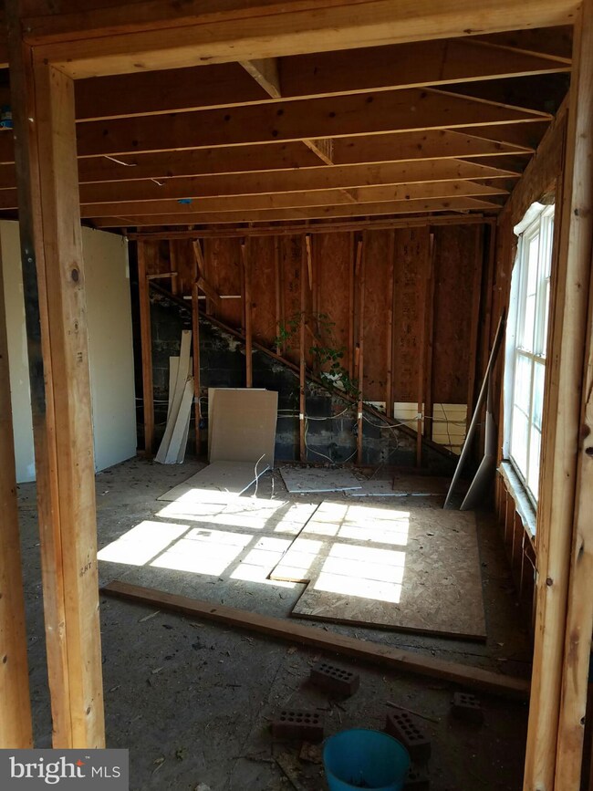 5804 Poplar Ln, Falls Church, VA 22041 - photo 4