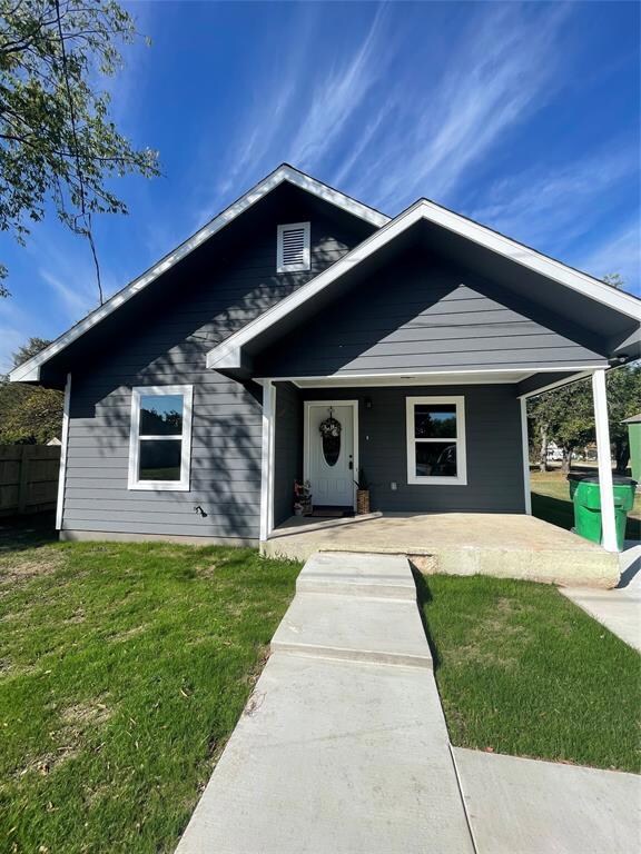 707 Mill St, Gainesville, TX 76240 - photo 3