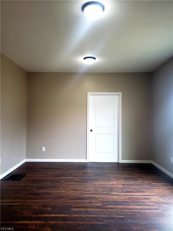 1119 Adams St, Coshocton, OH 43812 - photo 5