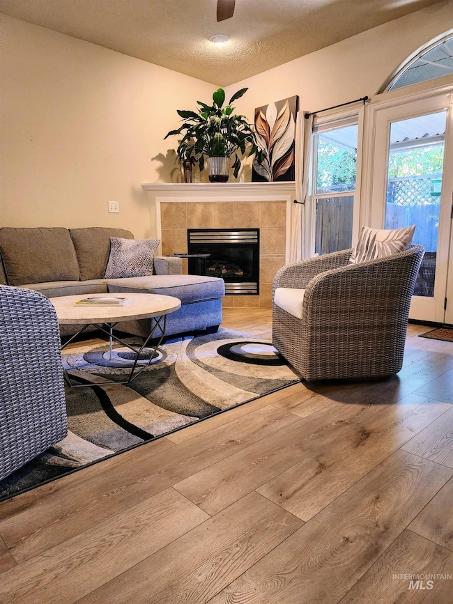 3287 N Aster Ave, Boise, ID 83704 - photo 3