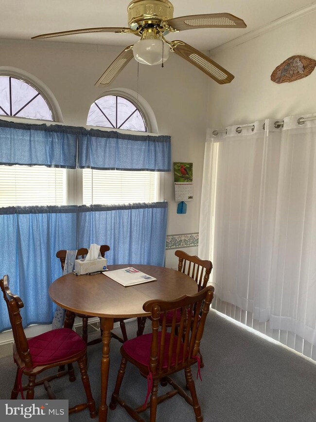 407 Allenbrook Ln, Reading, PA 19606 - photo 6