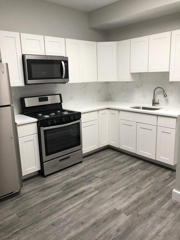 11 Ashton Place unit 103, Methuen, MA 01844 - photo 4