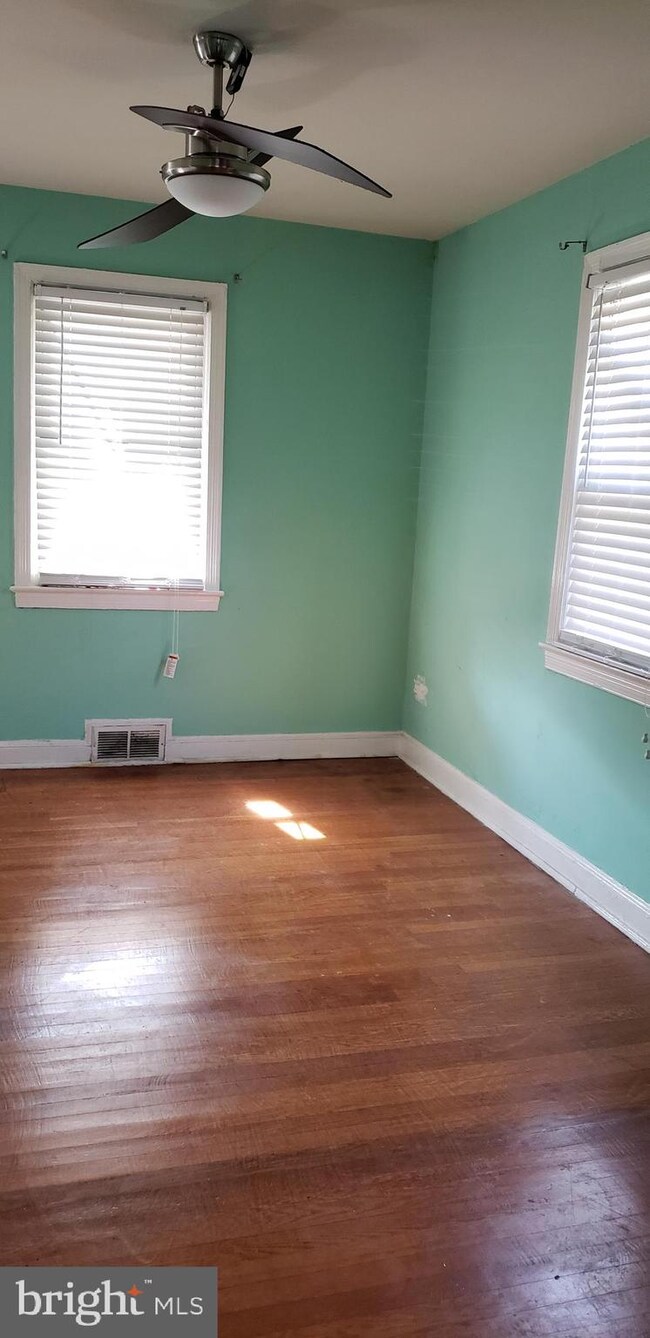 404 Division Ave NE, Washington, DC 20019 - photo 5