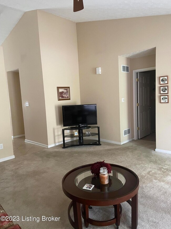6902 Arbor Manor Way unit 27, Louisville, KY 40228 - photo 7