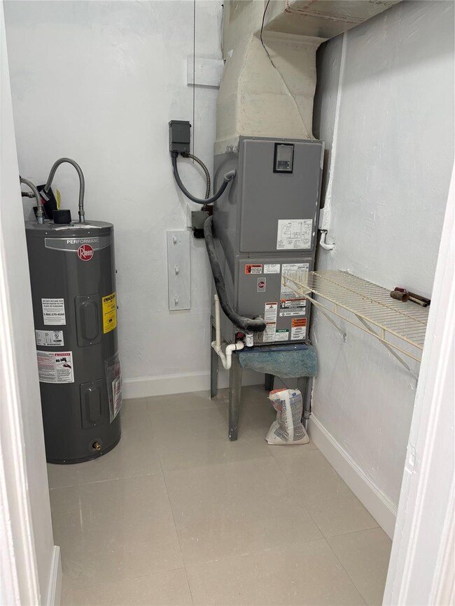 5635 Grant St, Hollywood, FL 33021 - photo 7