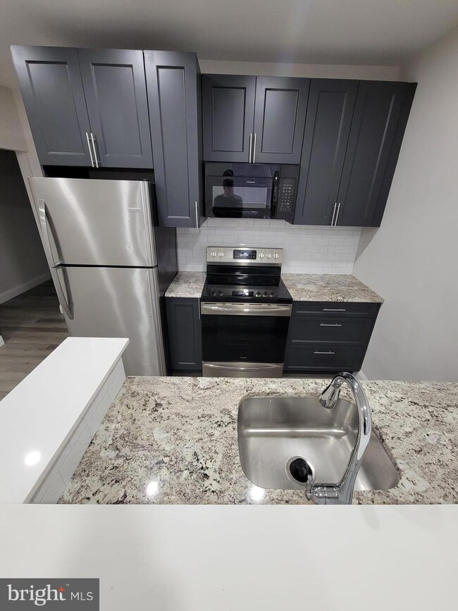 300 W Kings Hwy unit A, Mount Ephraim, NJ 08059 - photo 3