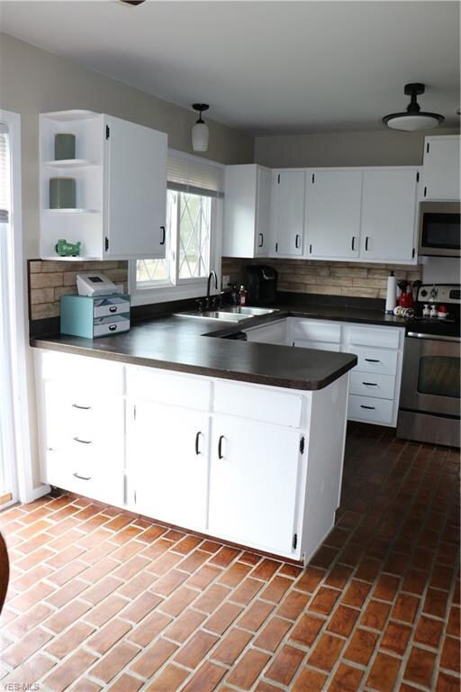 99 Devorah Dr, Aurora, OH 44202 - photo 2