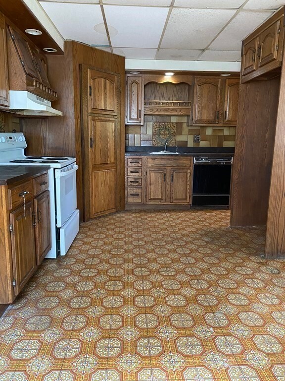 888 Main St, Holyoke, MA 01040 - photo 5