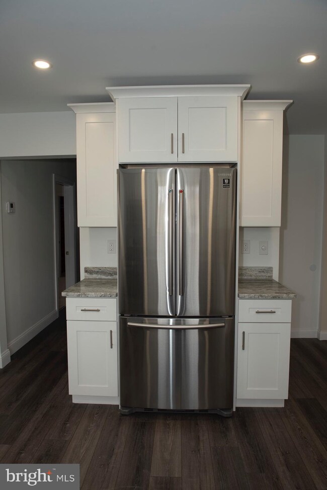 1071 Clayton Rd, Williamstown, NJ 08094 - photo 6