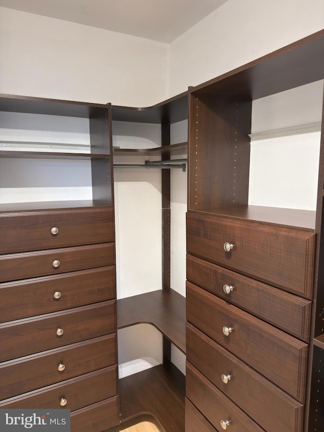 3310 Wyndham Cir unit 215, Alexandria, VA 22302 - photo 7