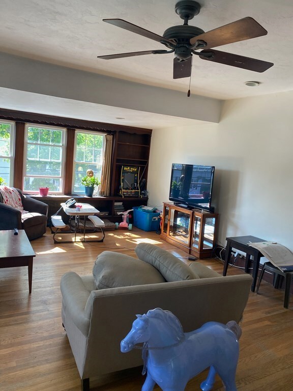 100 Parmenter Rd unit 2, Waltham, MA 02453 - photo 7