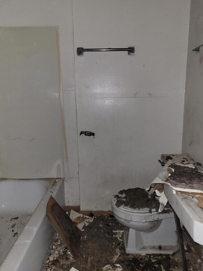 328 W Ridge Rd, Gary, IN 46408 - photo 6