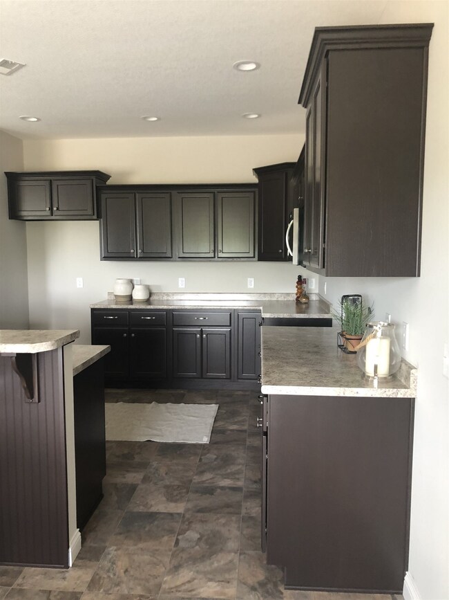 107 Paul Ct, Roanoke, IN 46783 - photo 4