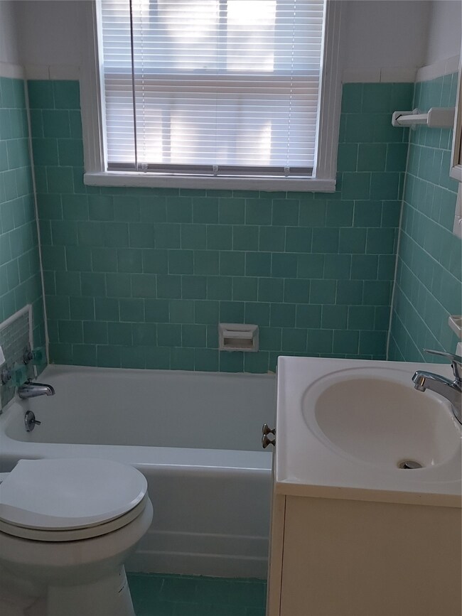 1806 Lula St, Houston, TX 77009 - photo 4