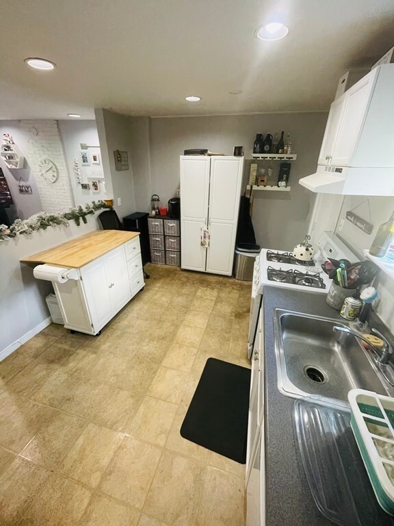 569 E 3rd St, Boston, MA 02127 - photo 3