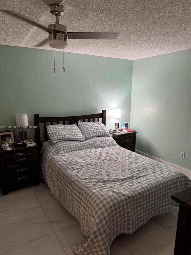 506 NW 87th Ave unit 406, Miami, FL 33172 - photo 7