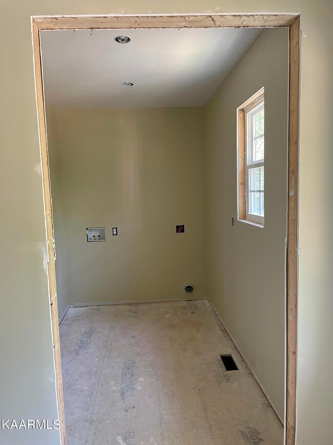 264 Bilbrey Qualls Rd, Cookeville, TN 38506 - photo 6